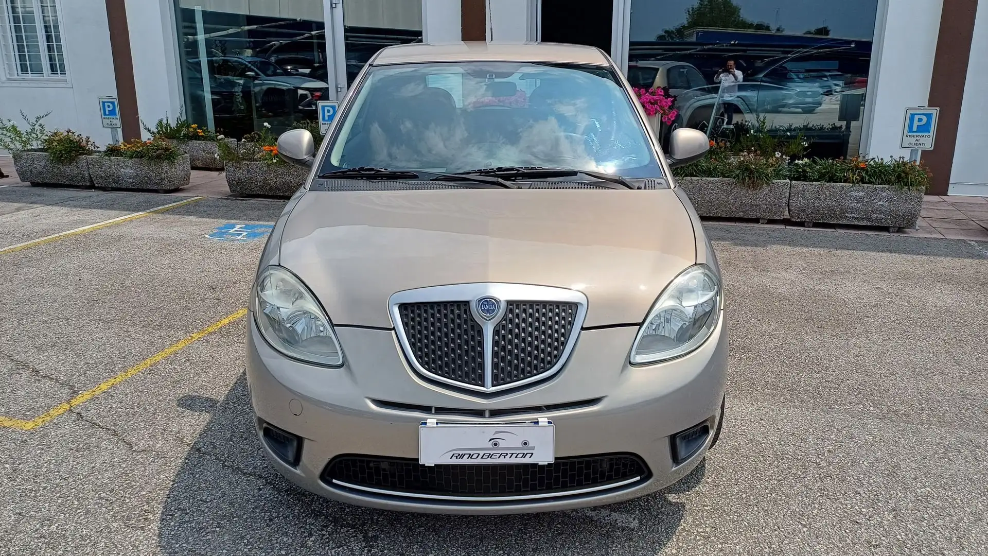 Lancia Ypsilon Ypsilon 1.2 Oro gpl Grigio - 2