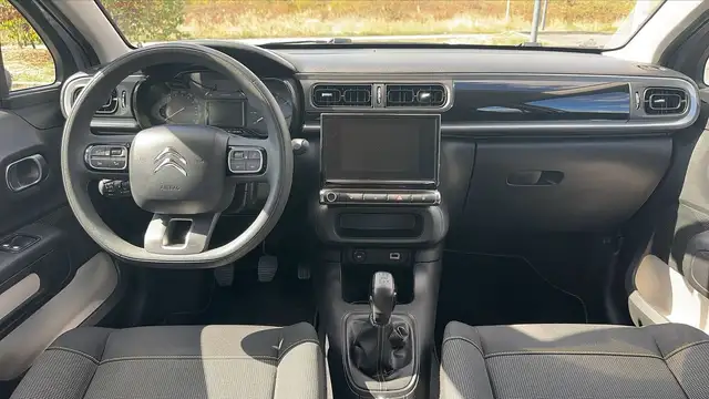 Citroen C3 view 11