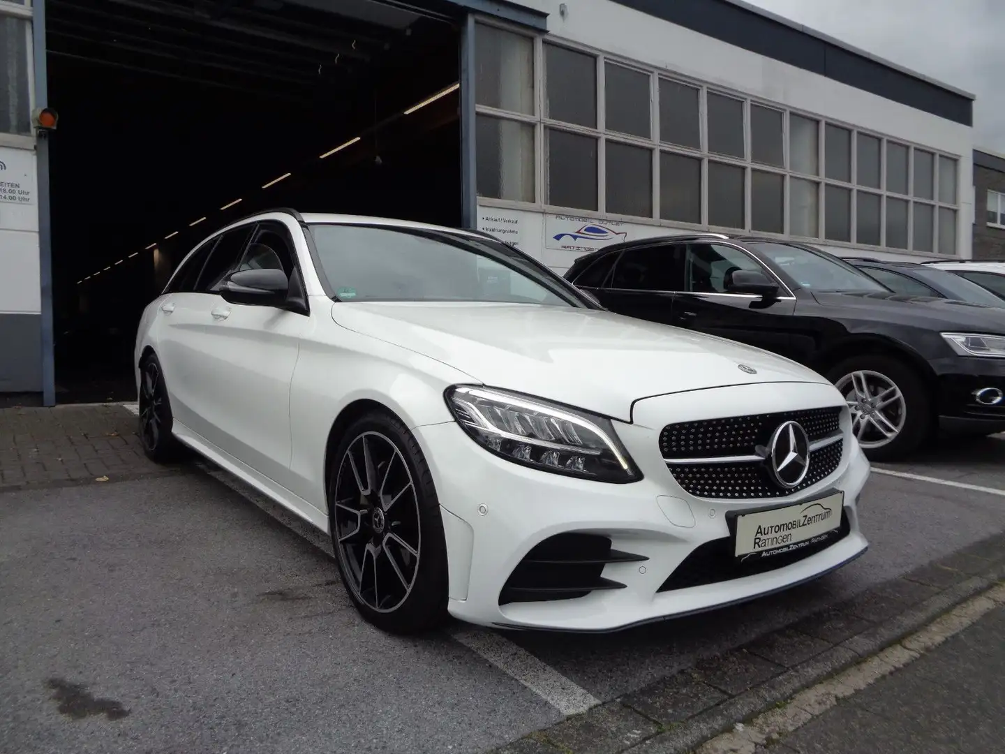 Mercedes-Benz C 220 T d 9G-Tronic AMG Line NIGHT*LED*STANDHZG* Weiß - 1