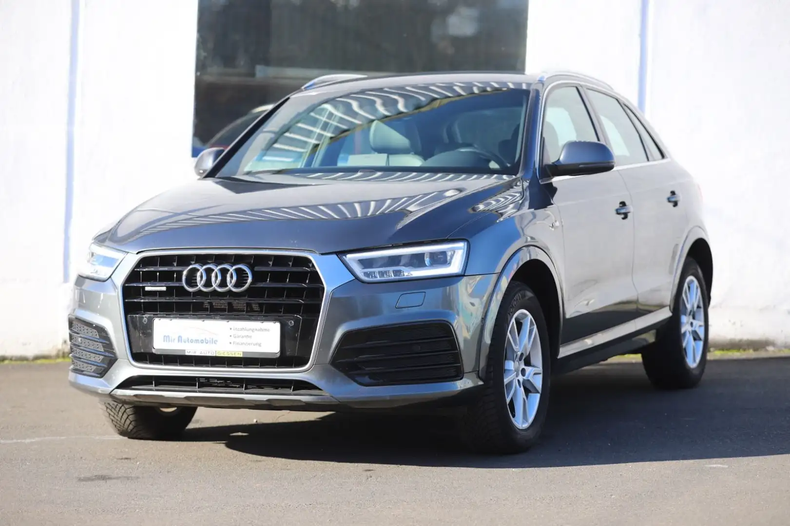 Audi Q3 2.0 TDI S Tonic quattro S Line Plus Kamera Grau - 1