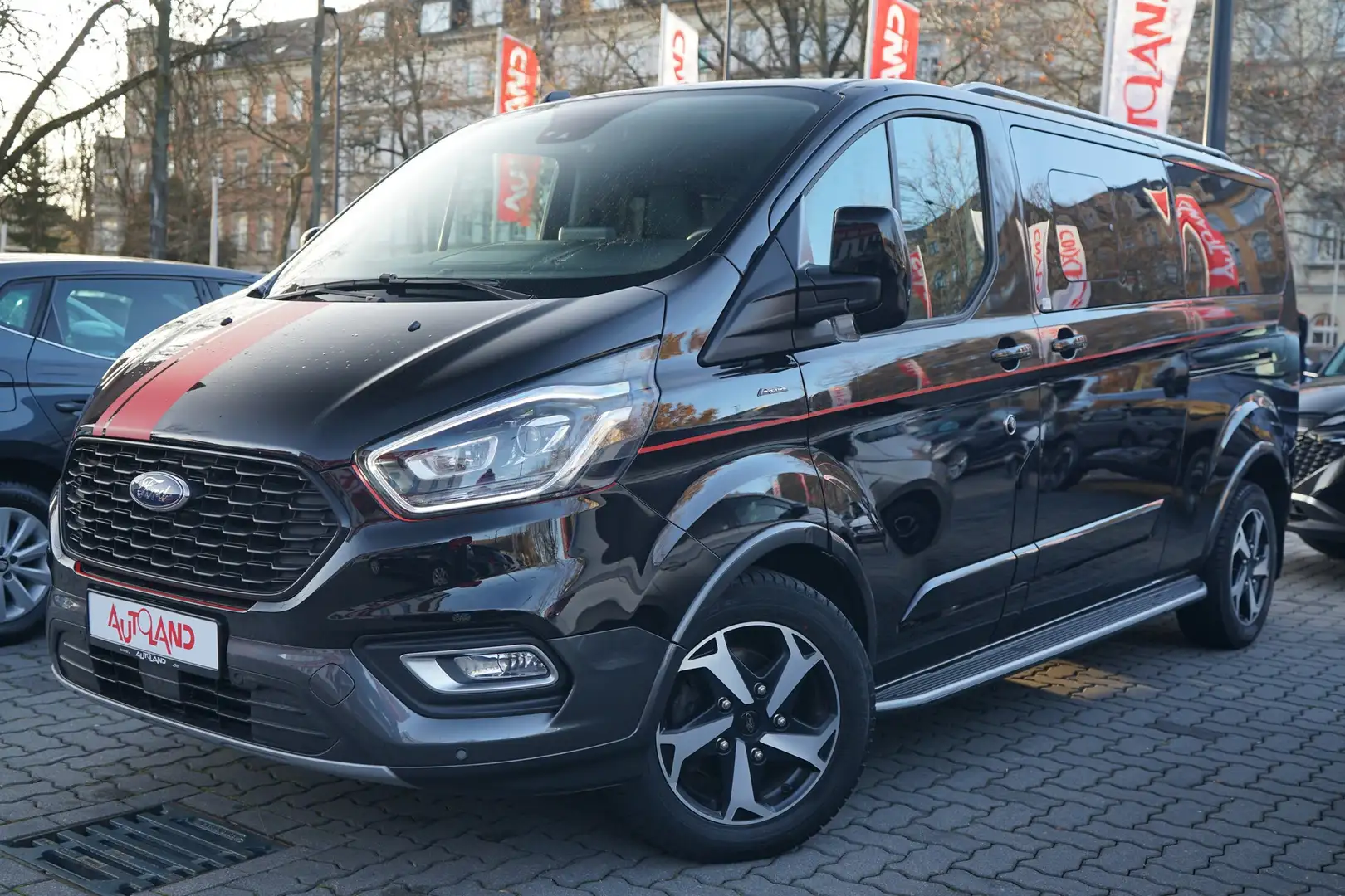 Ford Tourneo Custom 2.0 L2 Active Bi-Xenon Navi AHK Negru - 2