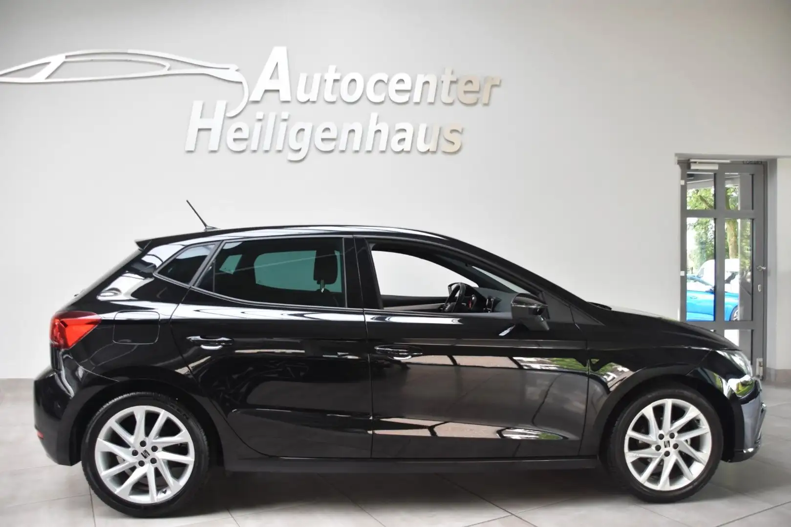 SEAT Ibiza FR LED AppNavi Klimaauto Tempo DAB PDC Schwarz - 2