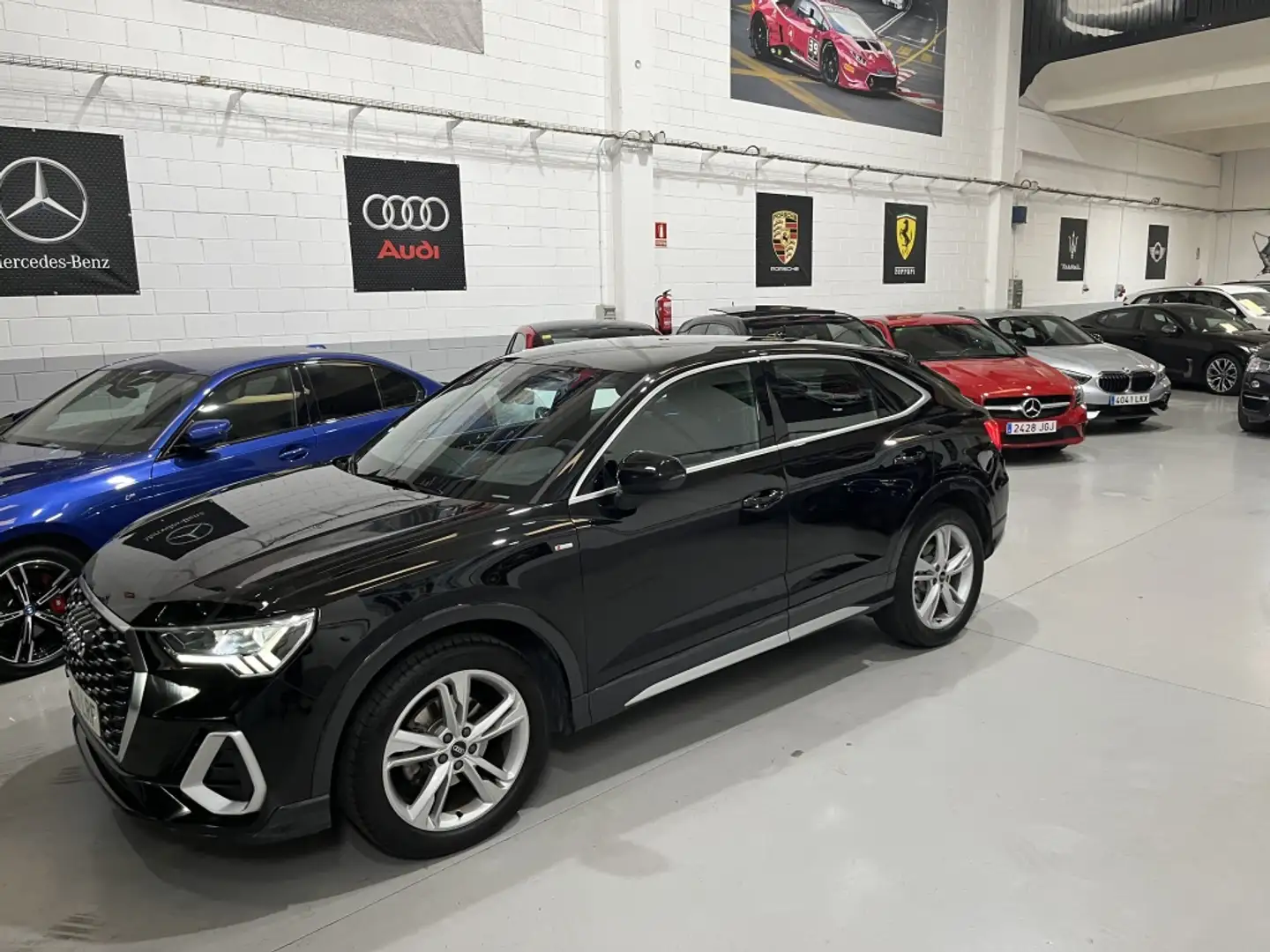 Audi Q3 35 TDI S line S tronic 110kW Negro - 2