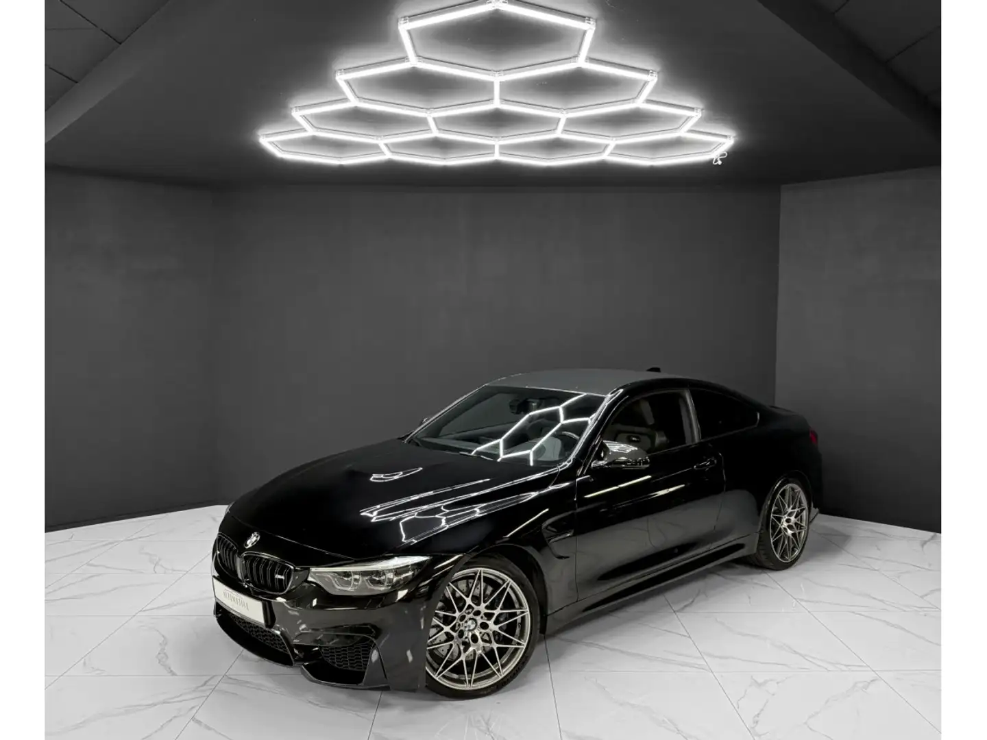BMW M4 Competition Coupe no-opf Noir - 1
