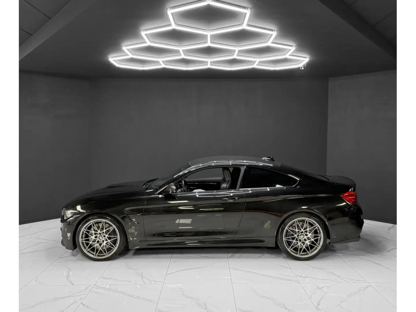 BMW M4 Competition Coupe no-opf Noir - 2
