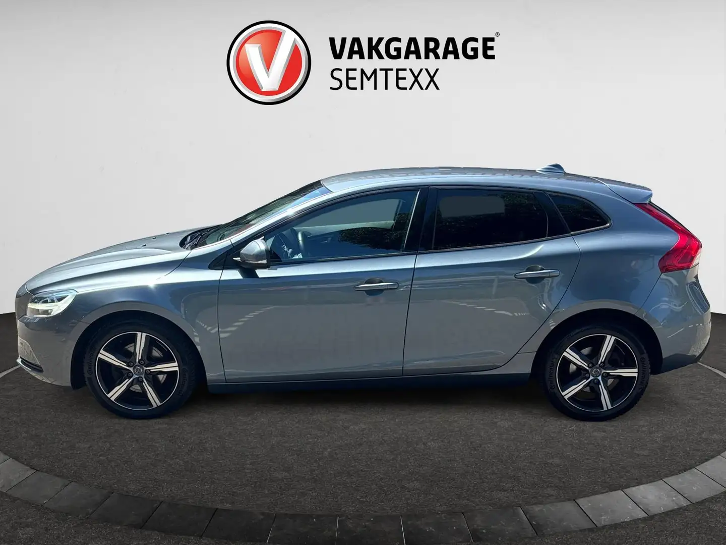 Volvo V40 2.0T T2 Inscription | Navi | Clima | Cruise | Park Gris - 2