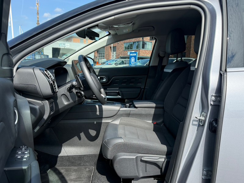 Citroen C5 Aircross 1.6 Plug-in Hybrid 225 FEEL ADAPTIVE CRUISE CAMERA — photo 4