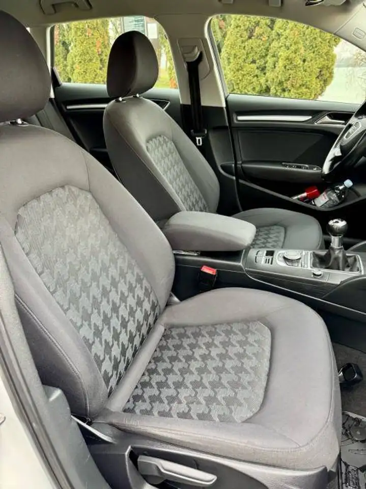 Audi A3 1.8 Turbo Quattro Ambiente, foto 6