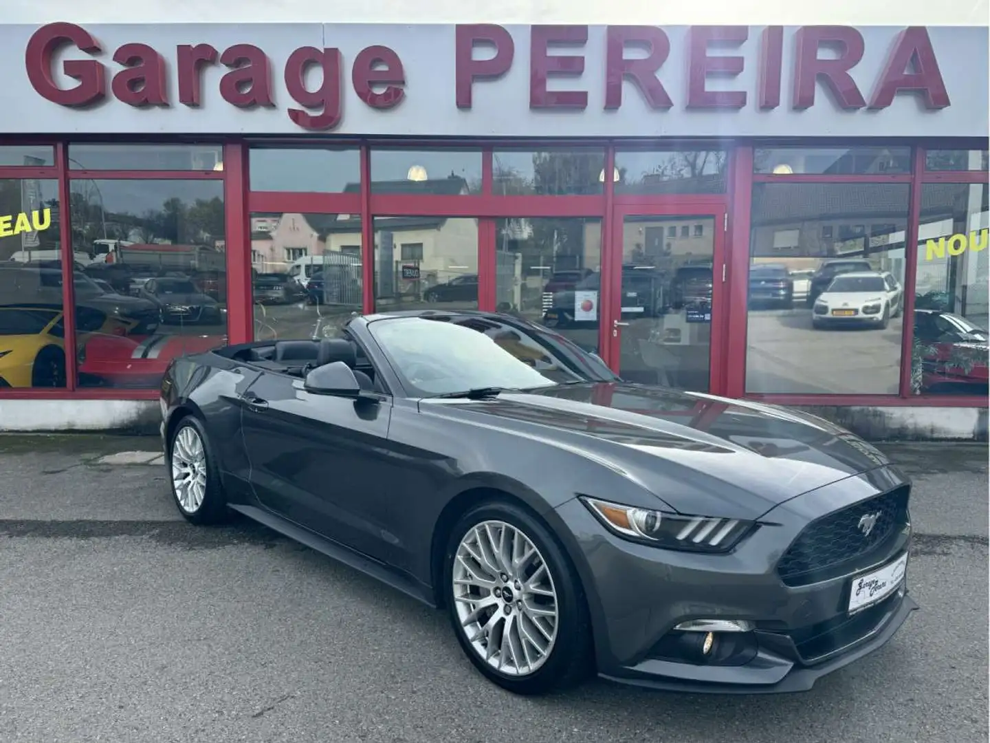 Ford Mustang 2.3 ECOBOOST CABRIO EUROPA Model COC AUTO 1 Hand Gris - 1