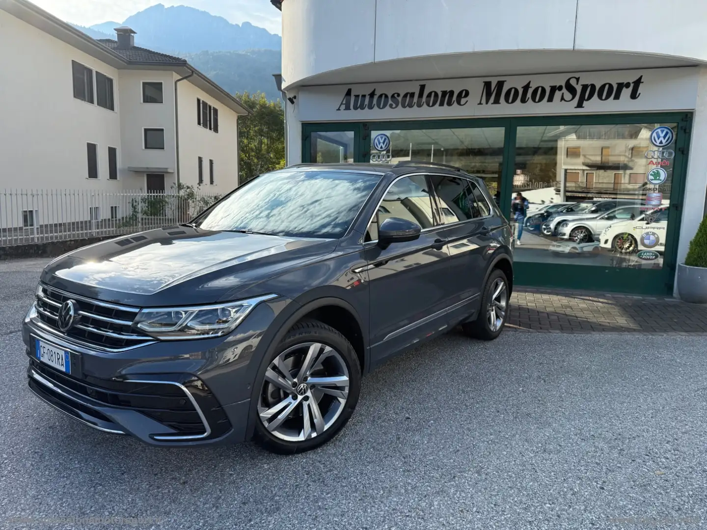 Volkswagen Tiguan 2.0 TDI 200CV SCR DSG 4MOT.R-Line Gris - 1