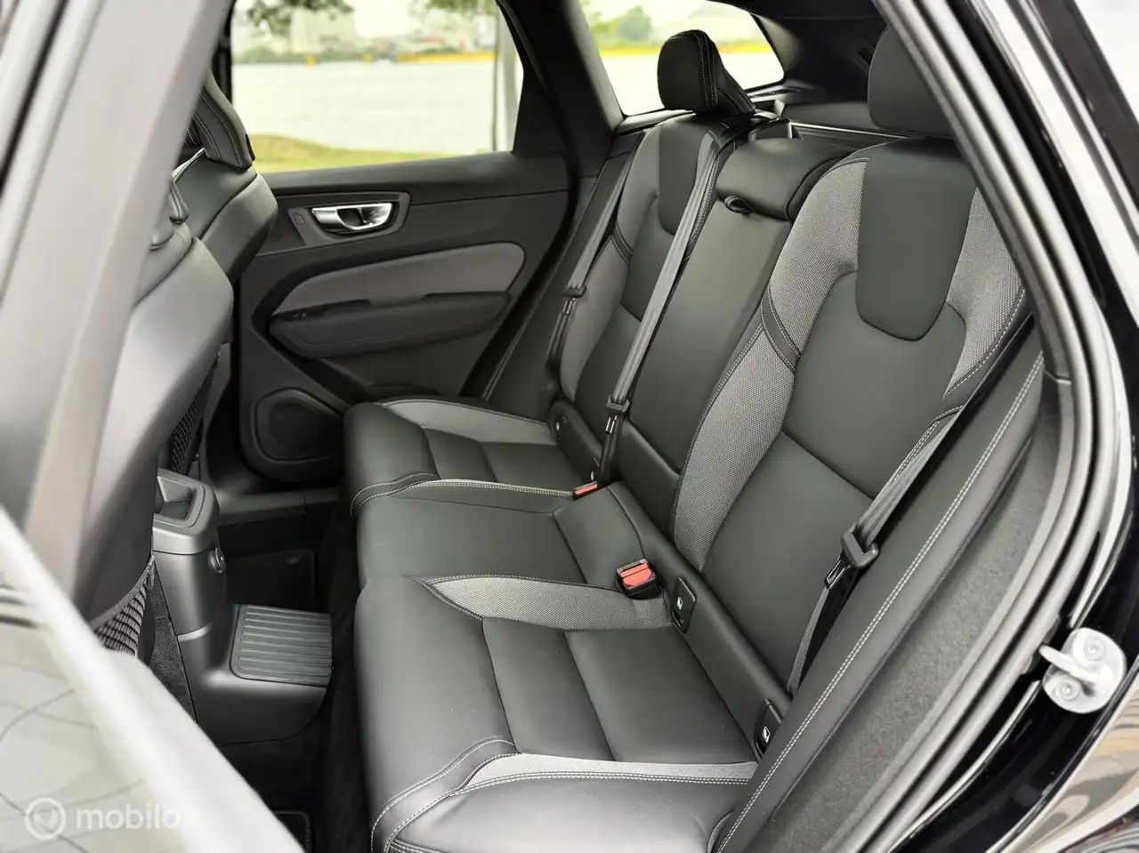 Volvo XC60 2026 — фото 16