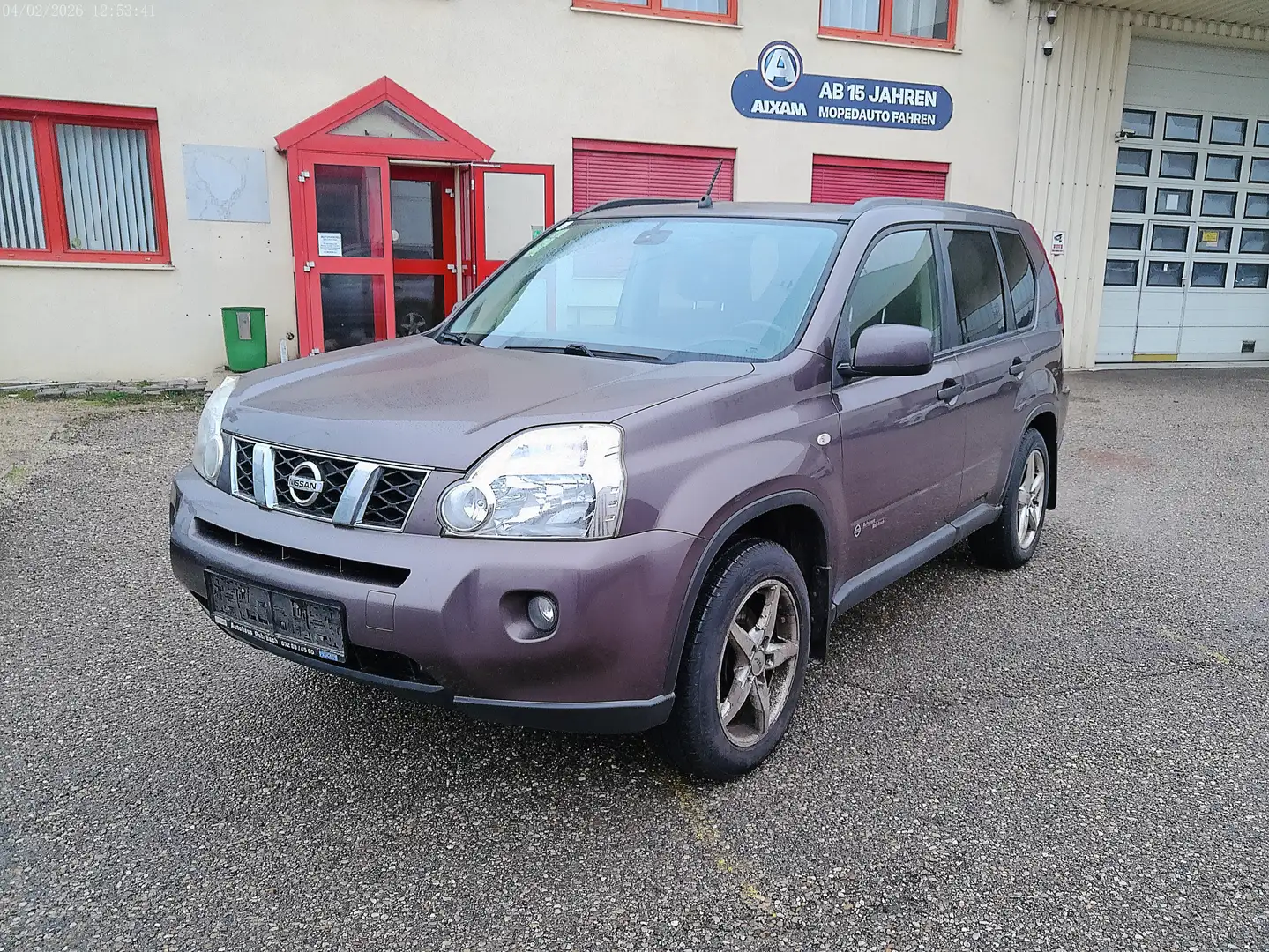 Nissan X-Trail 4x4 SE Style 2,0 dCi DPF Grau - 1
