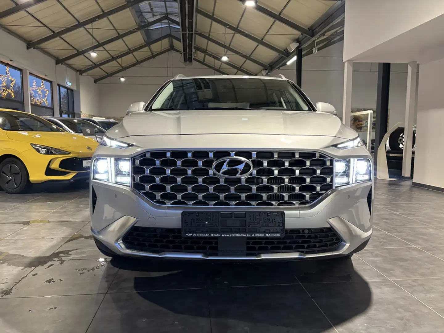 Hyundai SANTA FE 2.2 Trend 2WD Silber - 2