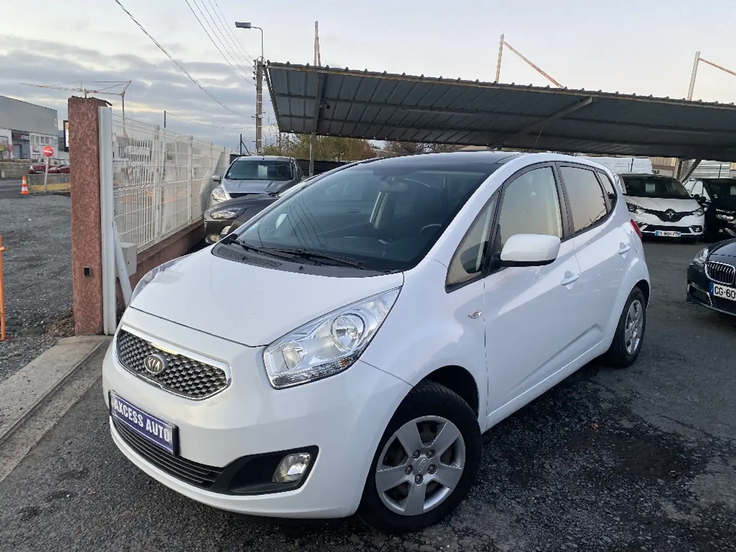 Kia Venga 1.4 90 ch Active - 1