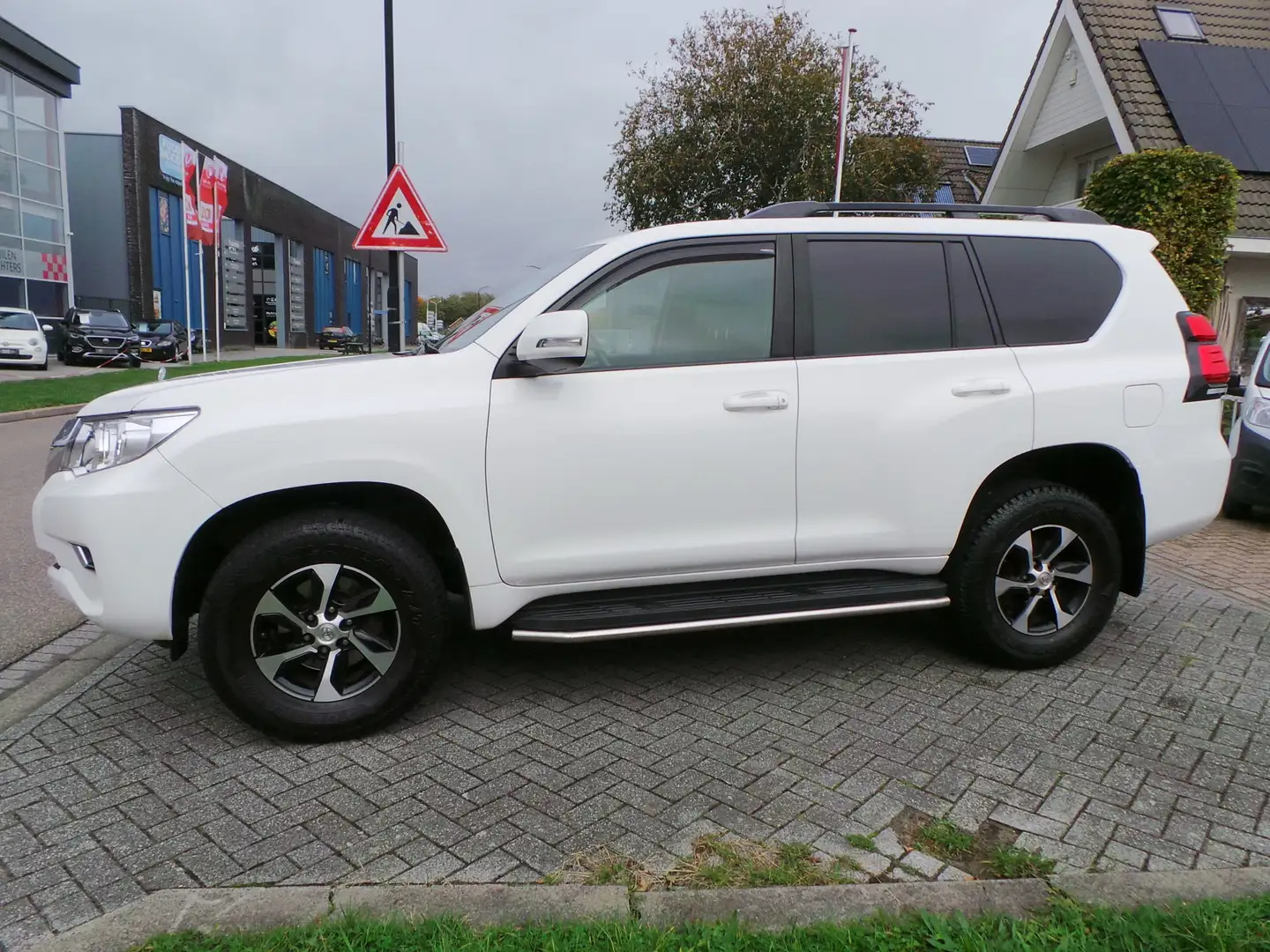 Toyota Land Cruiser 2.8 D-4D-F Comfort High Roof Window Van Airco,Crui Wit - 1