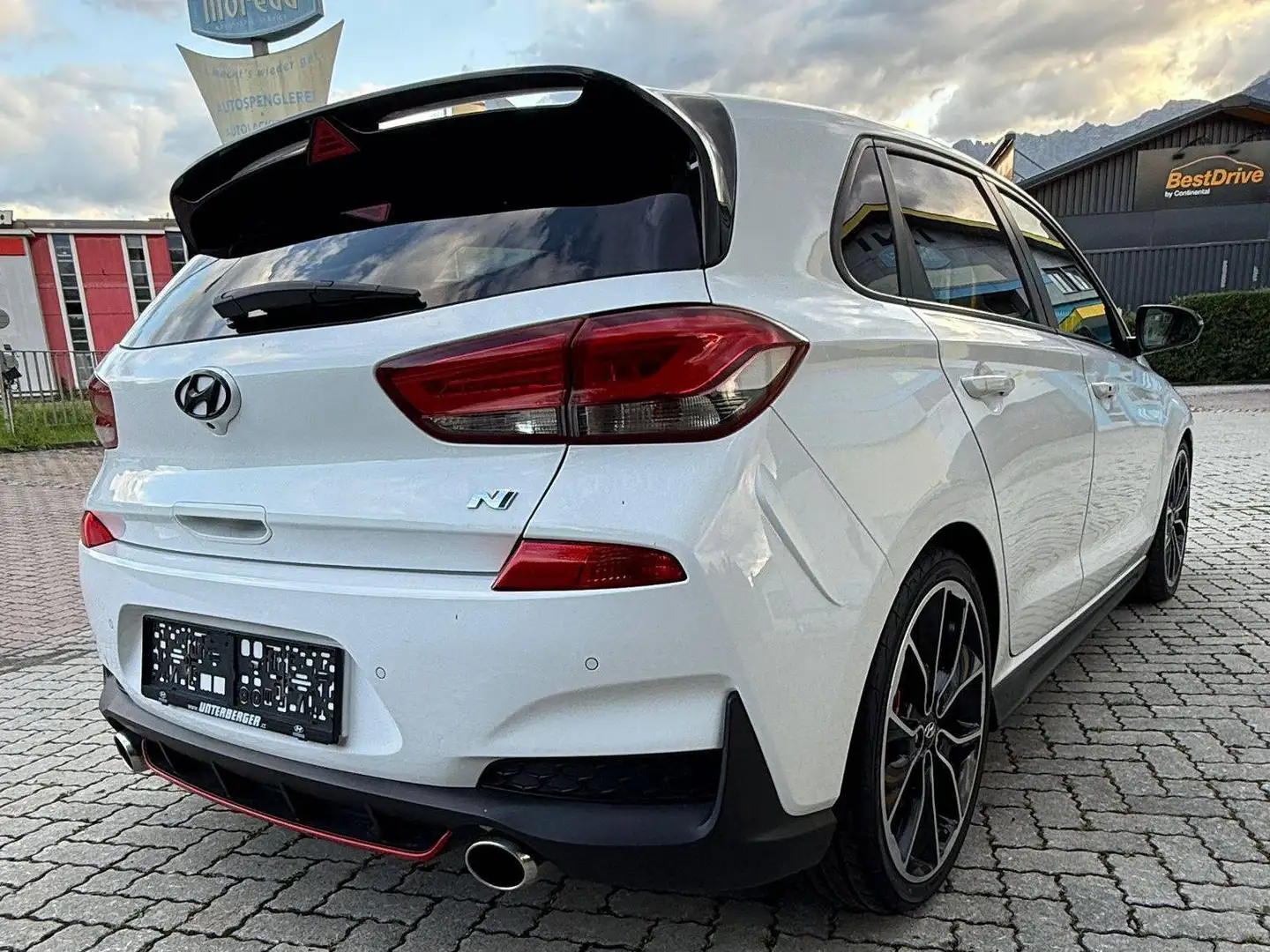 Hyundai i30 i30 N 2,0 T-GDi N Performance Start/Stopp N Performance Weiß - 2