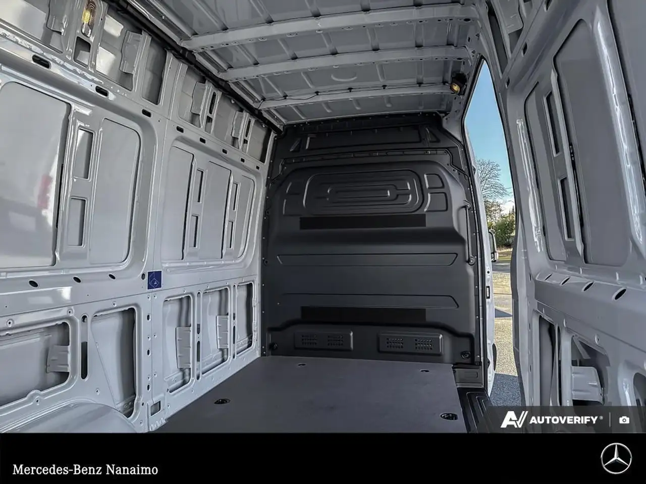 Mercedes-Benz Sprinter снимка Mercedes-Benz Sprinter