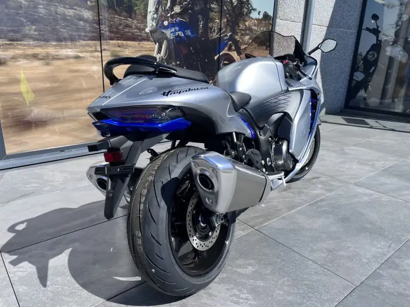 Suzuki Hayabusa - foto 2