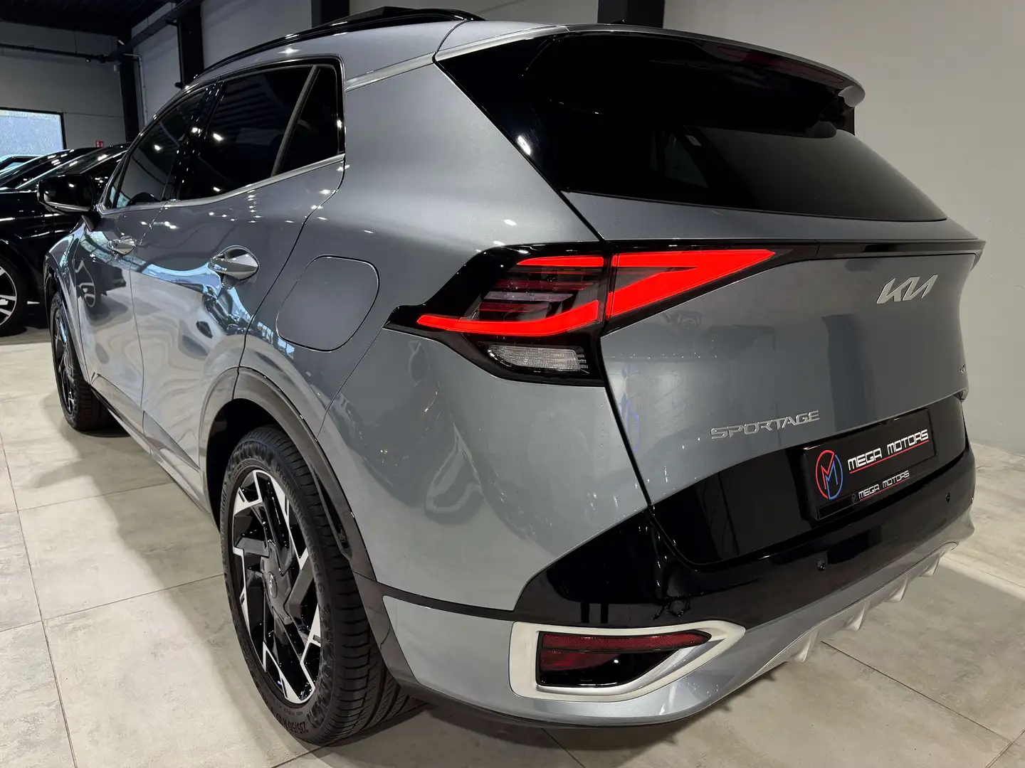 Kia Sportage 1.6 TURBO 160CV GT-LiNE\ FULL OPTiONS A VOiR Gris - 2