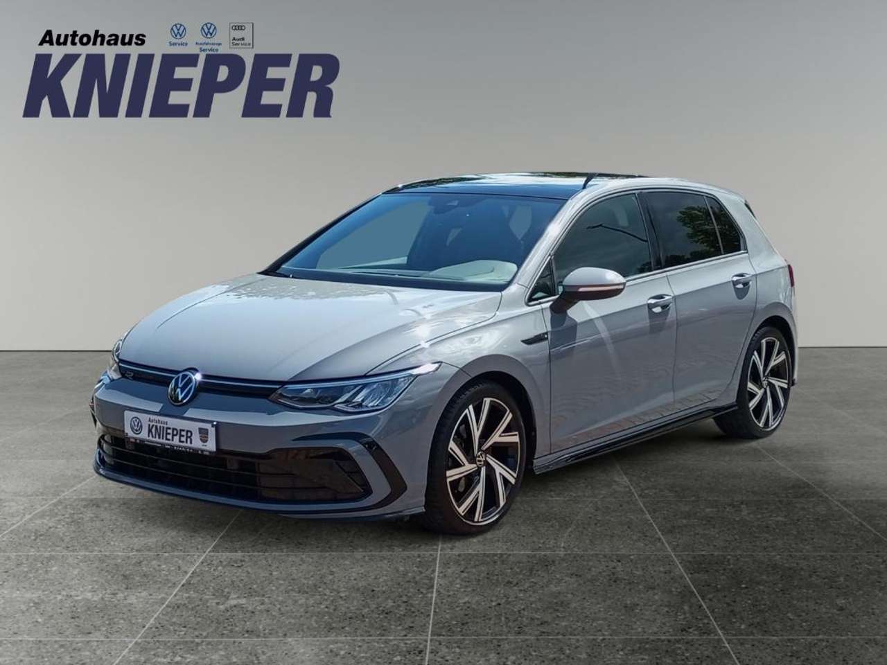 Volkswagen Golf 2022 — R-Line