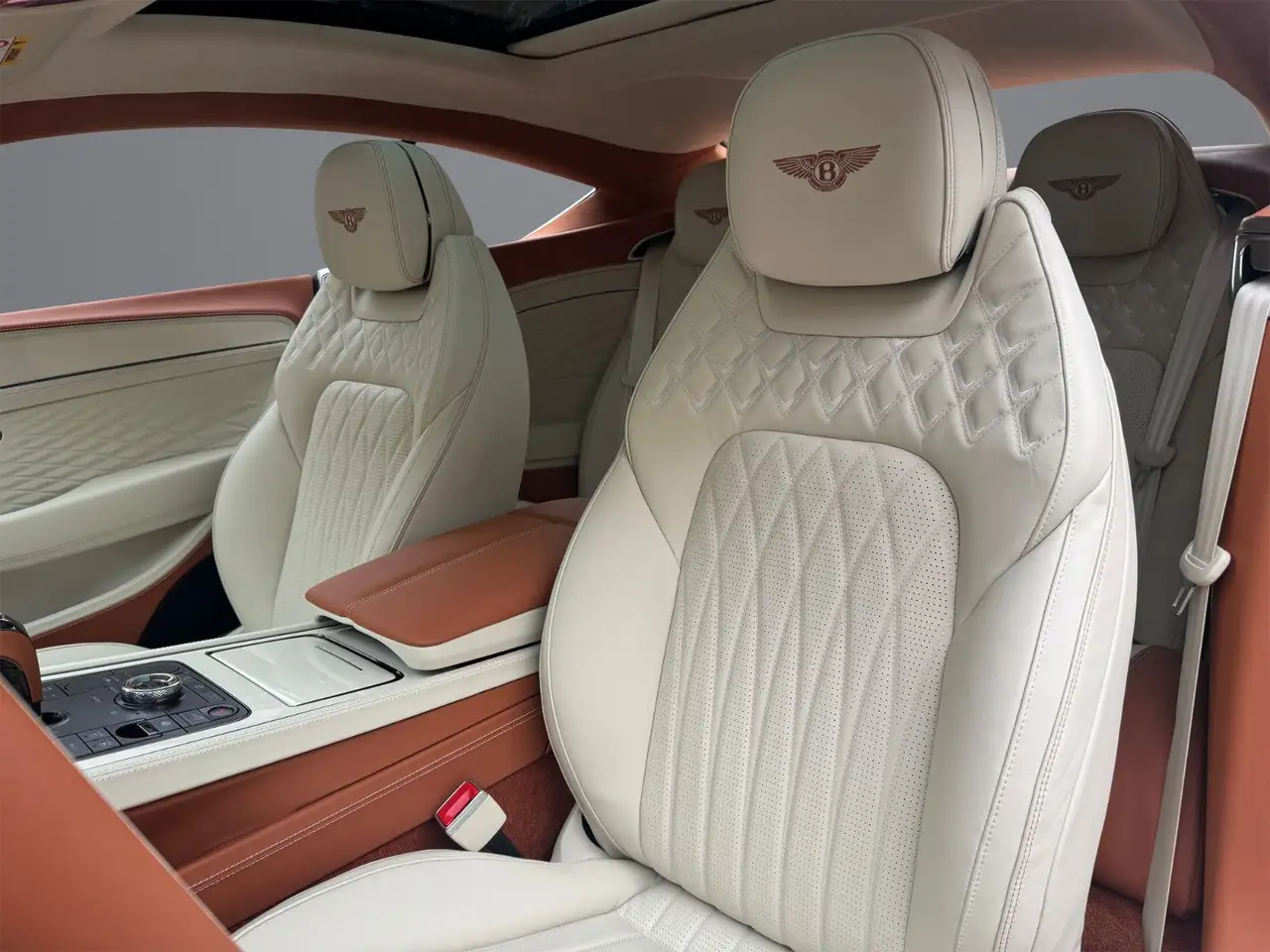 Bentley Continental GT 2026 — фото 12