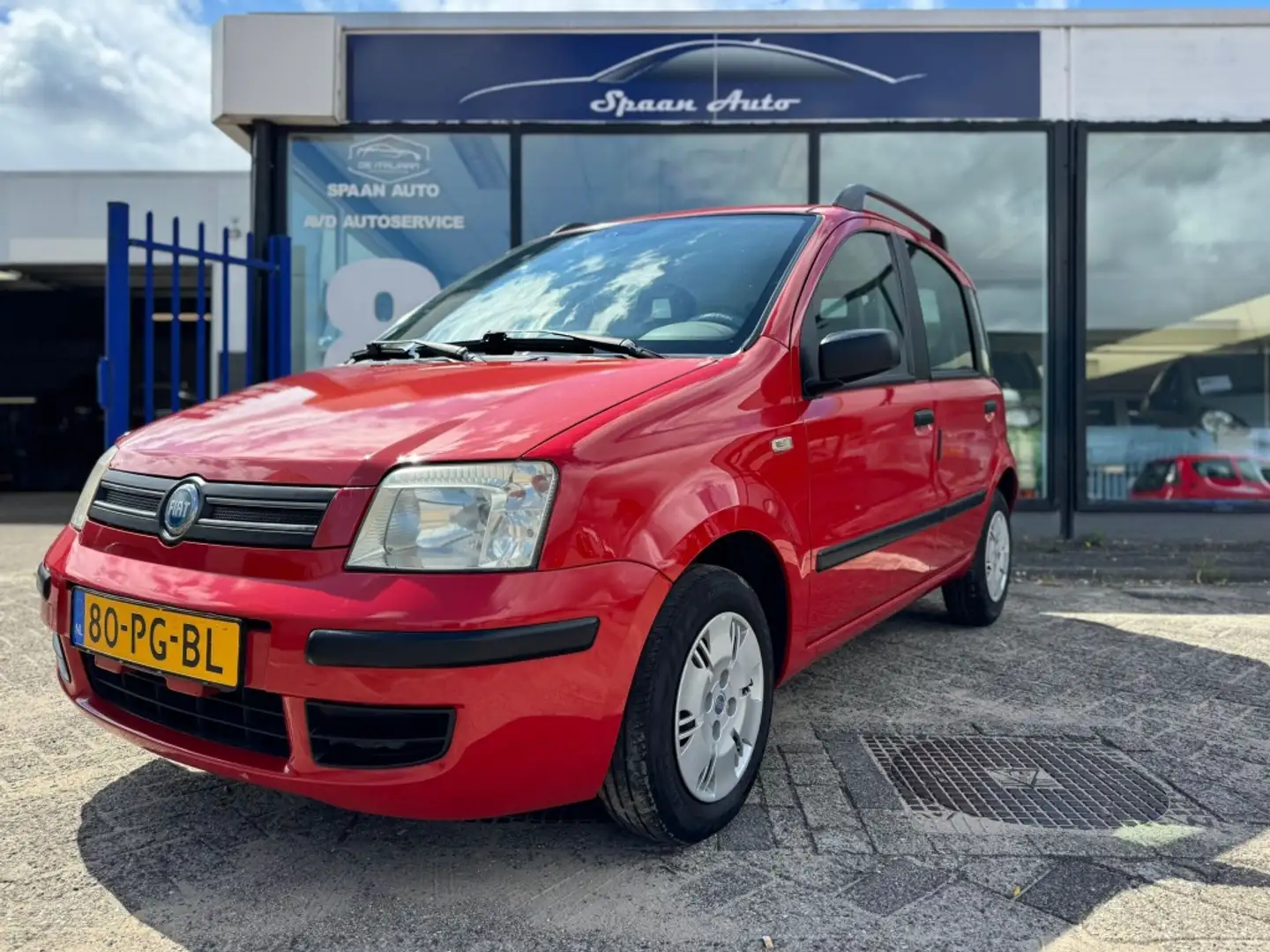 Fiat Panda 1.2 Dynamic | 5DR | AIRCO | RADIO | CITY Rosso - 1