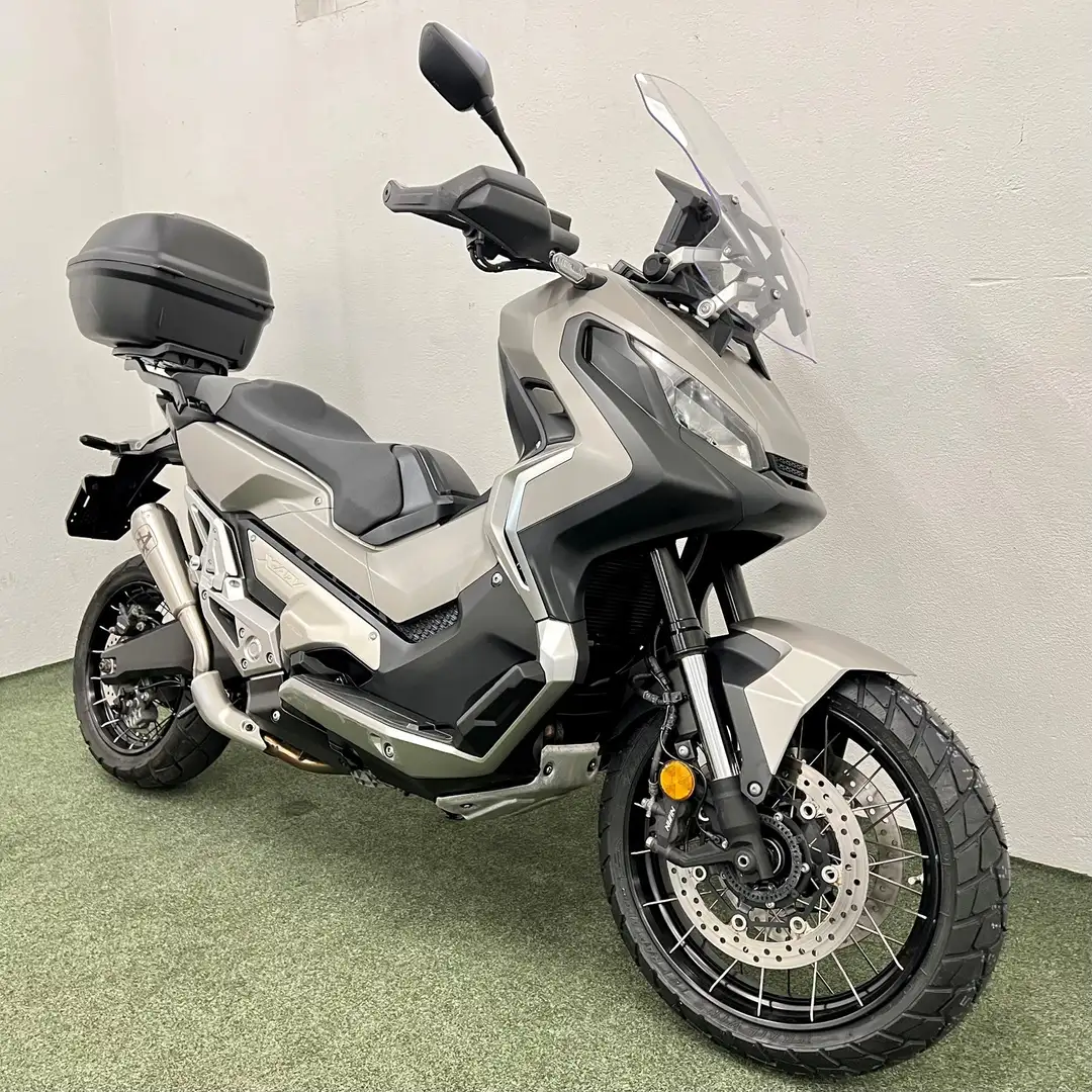 Honda X-ADV 750 Argent - 1