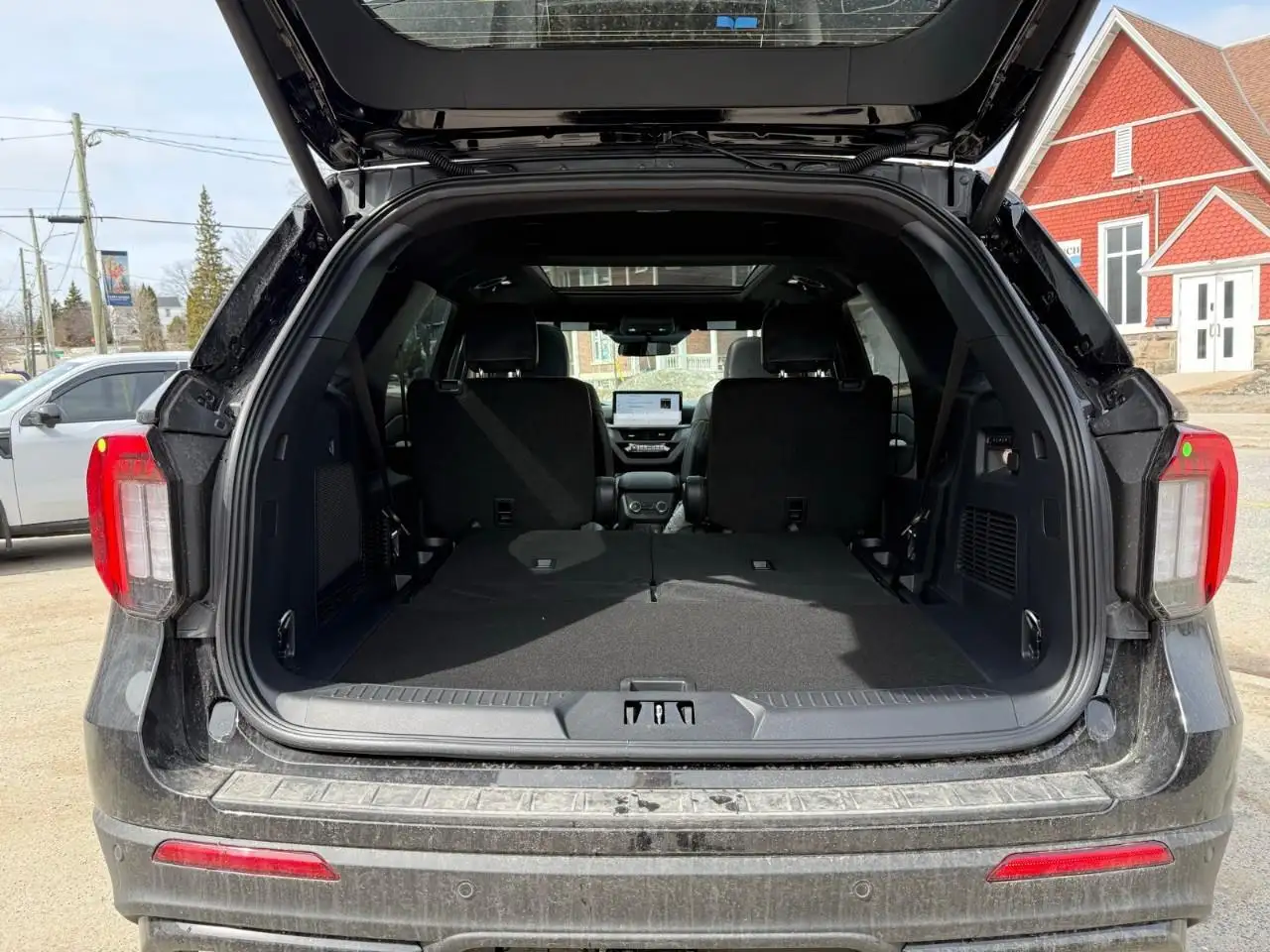 Ford Explorer снимка Ford Explorer