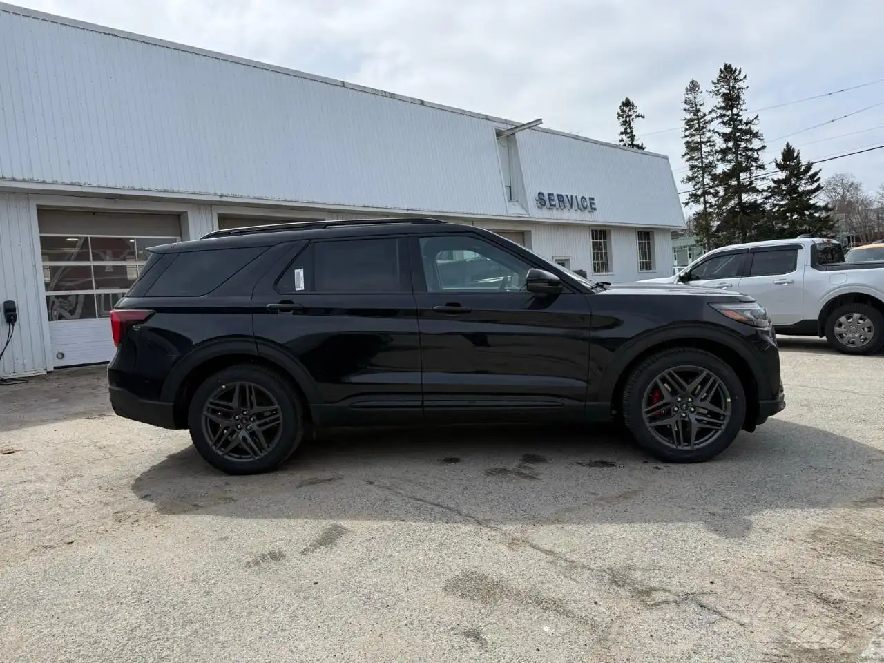 Ford Explorer снимка Ford Explorer