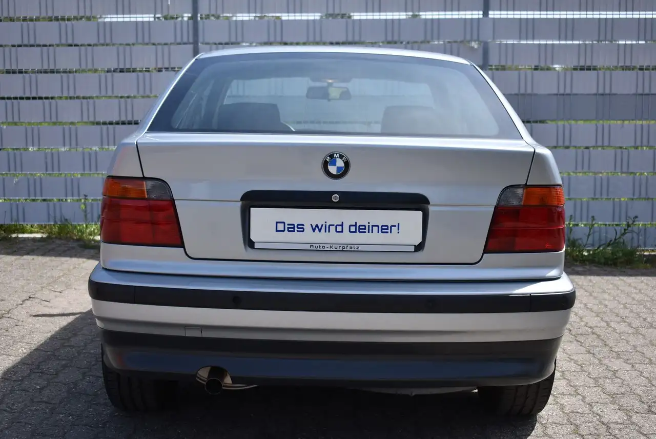 BMW 318 1.Hand original 61600KM, foto 10