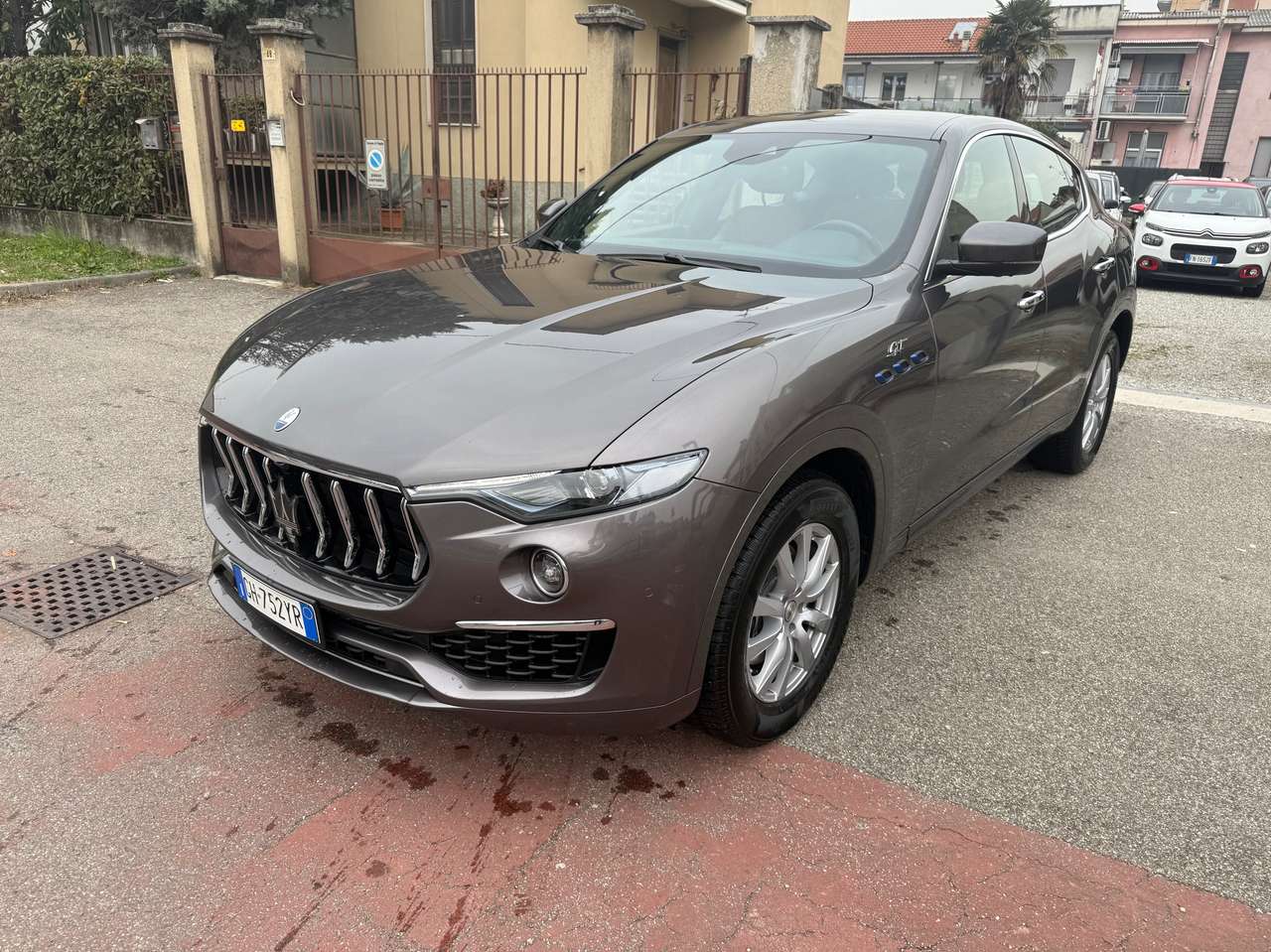 Maserati Levante Levante 2021 2.0 mhev GT 330cv auto