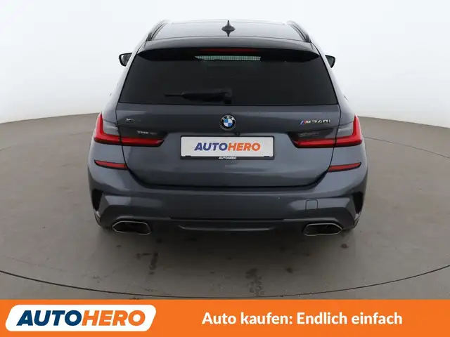 BMW 3 Series view 5