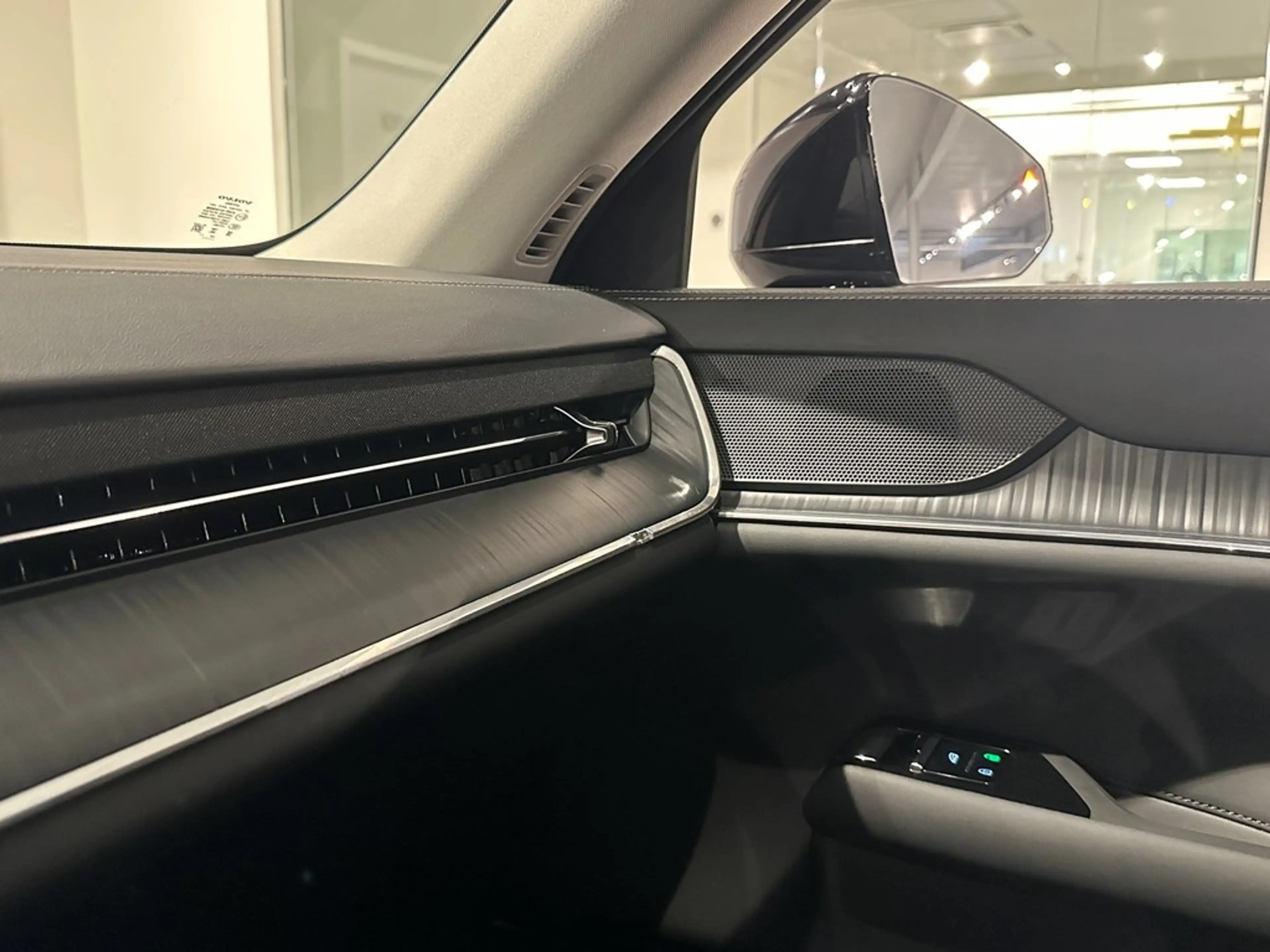 Volvo EX90 EV Single Engine 5 zitplaatsen + trekhaak — photo 7