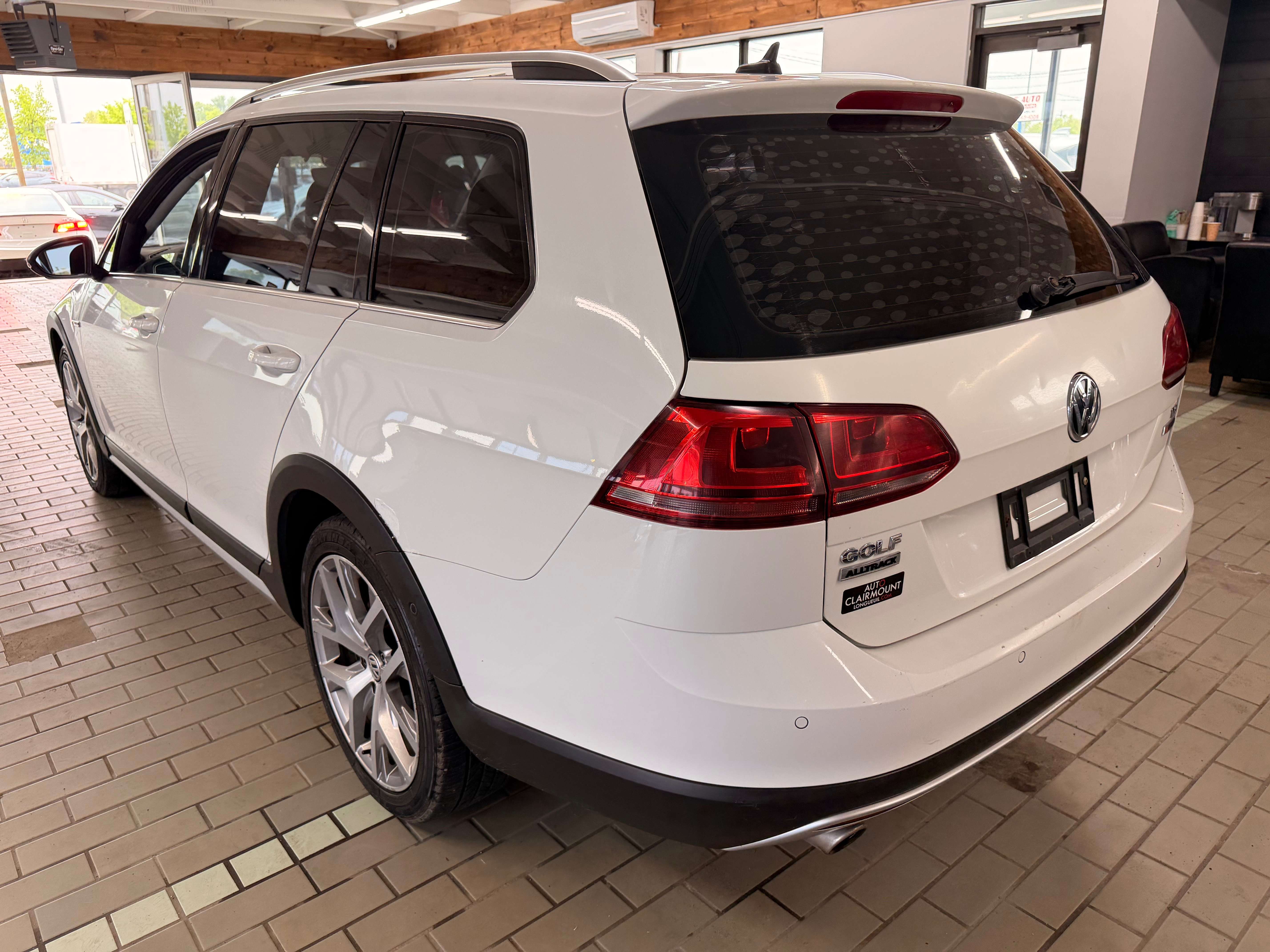 2017 Volkswagen Golf Alltrack Other/Don't Know - Image 2