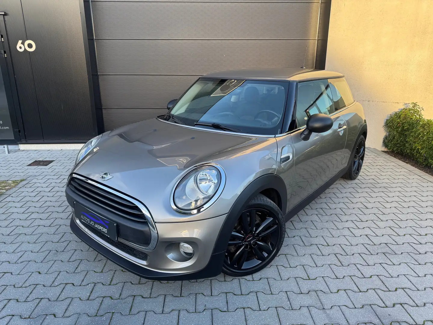 MINI One Mini One Beige - 1