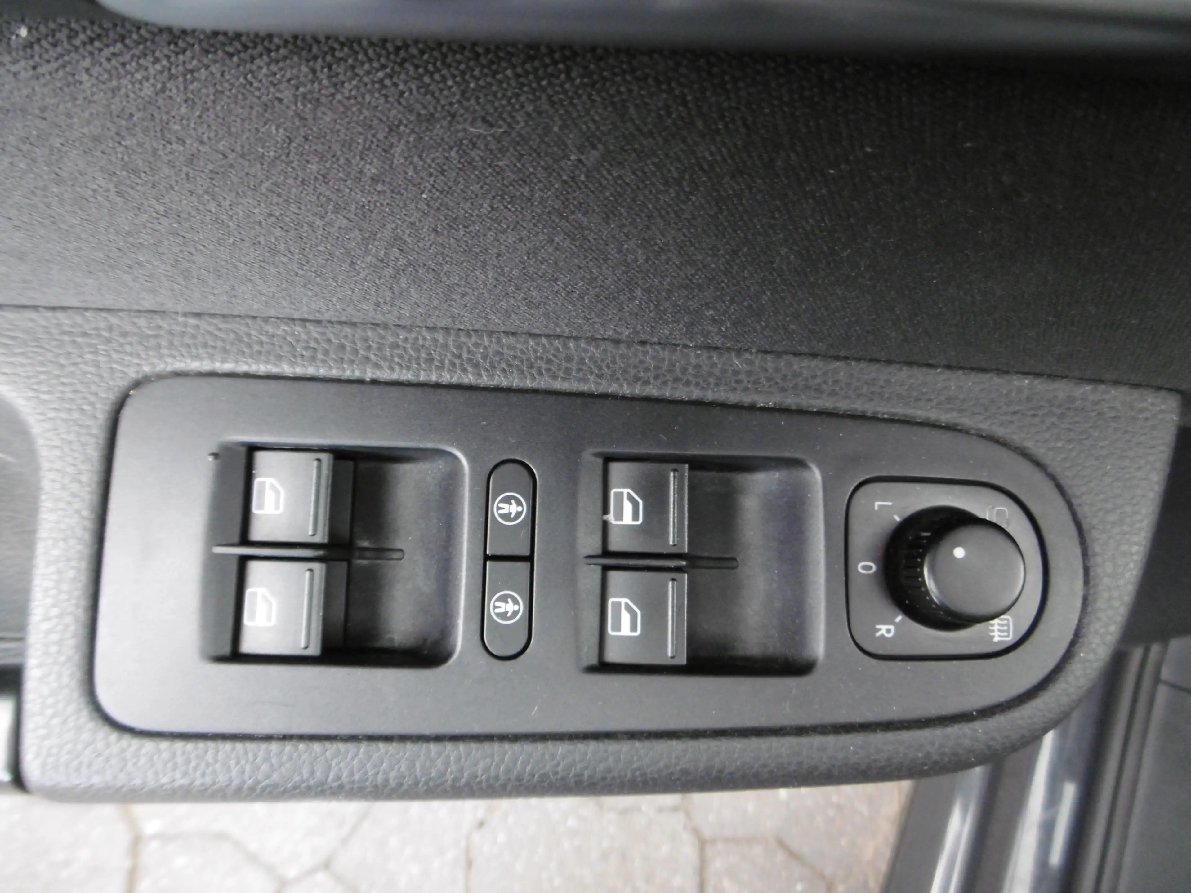 Volkswagen Sharan 1.4TSi Automatik Nav Panorama 7-Sitze PDC — photo 8