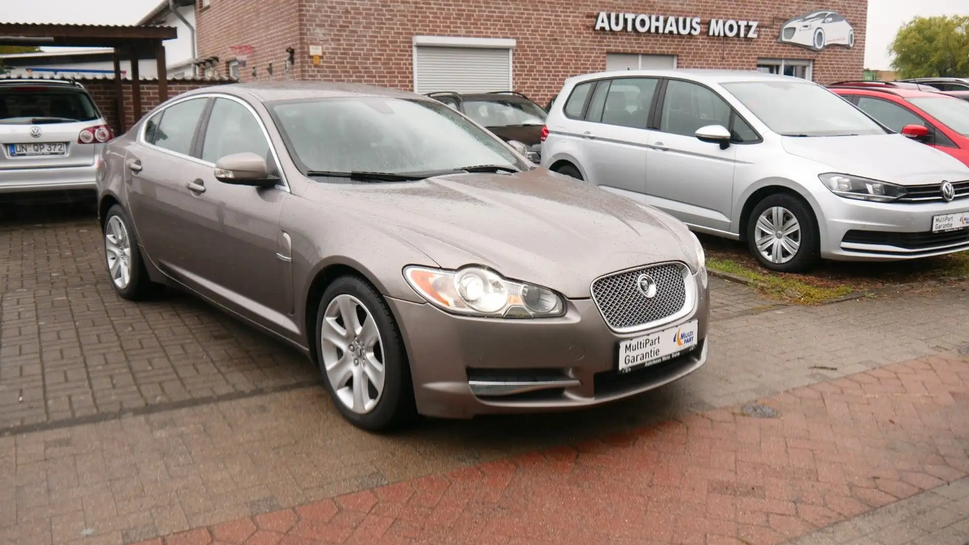 Jaguar XF 3.0 V6 Premium Luxury Gris - 1