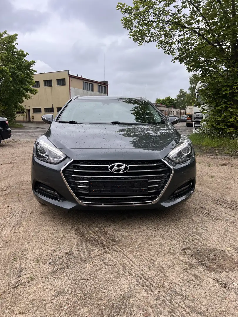 Hyundai i40 Kombi blue 1.7 CRDi DCT Premium - 2