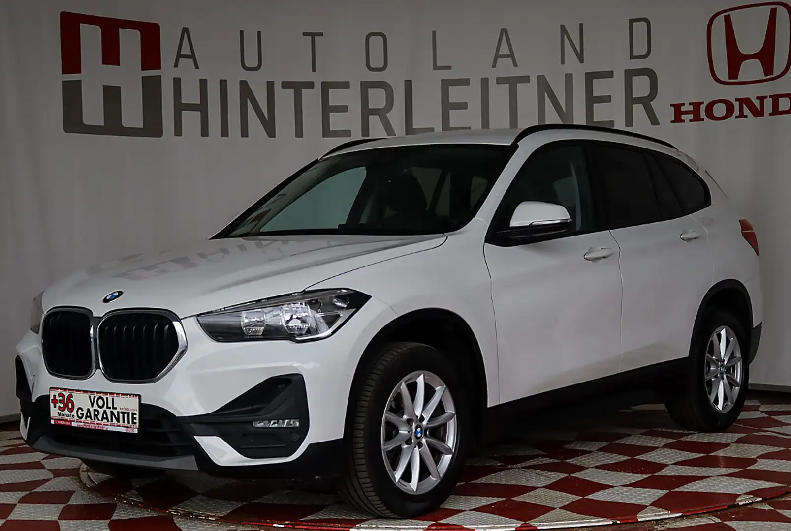 BMW X1 sDrive NAVI PDC KAMERA Weiß - 1
