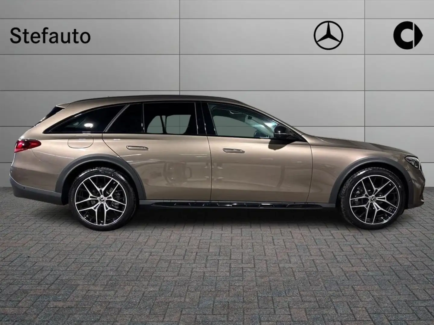 Mercedes-Benz E 220 d Mild hybrid 4Matic S.W. Adv Plus All Terrain Marrone - 2