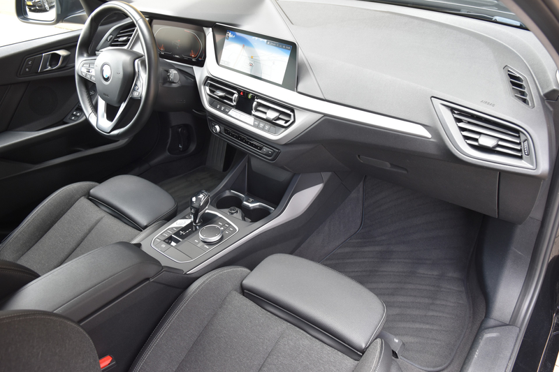 BMW 118 1-serie 118i Executive Edition * BMW Live Cockpit — photo 13