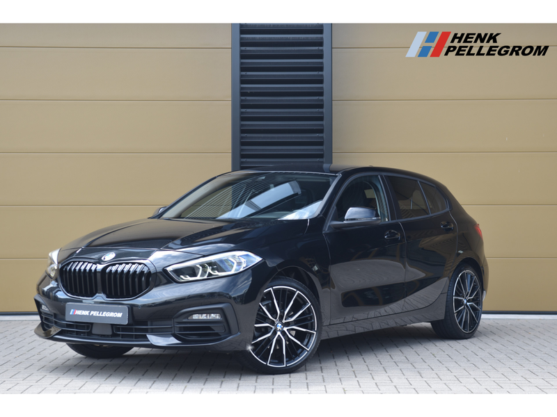 BMW 118 1-serie 118i Executive Edition * BMW Live Cockpit