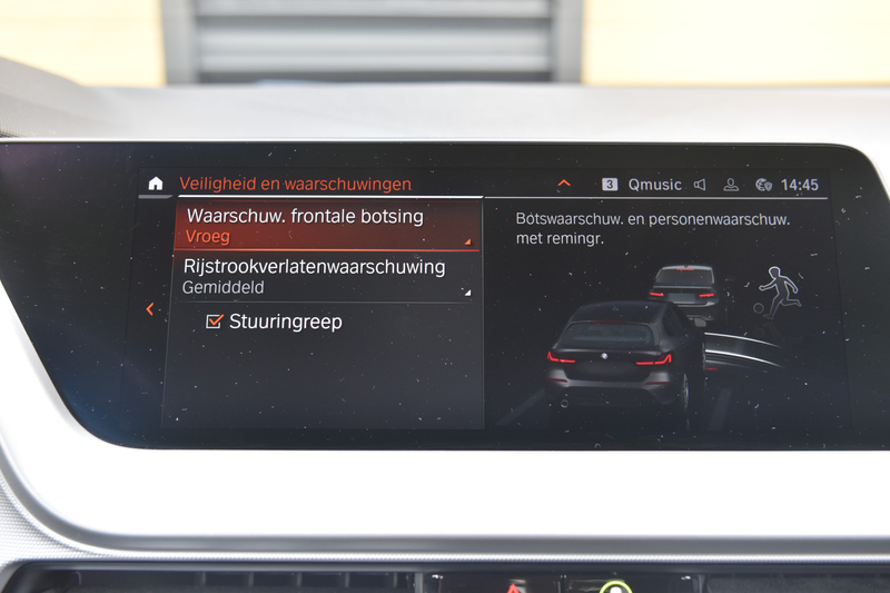 BMW 118 1-serie 118i Executive Edition * BMW Live Cockpit — photo 25