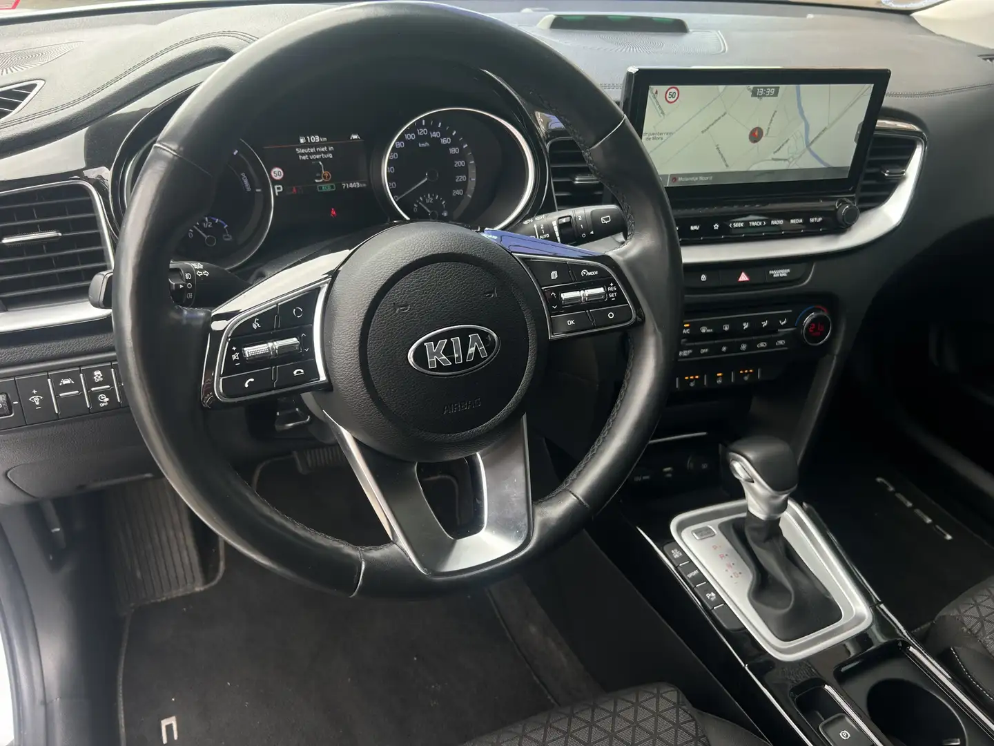 Kia Ceed SW / cee'd SW Sportswagon 1.6 GDI PHEV DynamicLine | Navigatie | Wit - 2