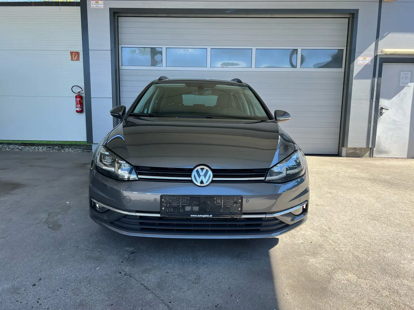 Volkswagen Golf Variant Variant 2,0 TDI 4MOTION XENON/NAVI/VIRTUAL Grau - 1