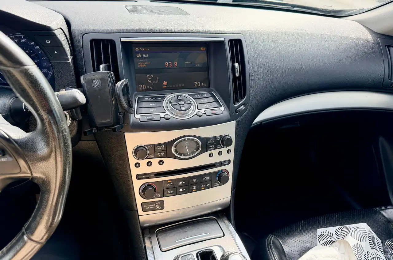 Infiniti G снимка Infiniti G