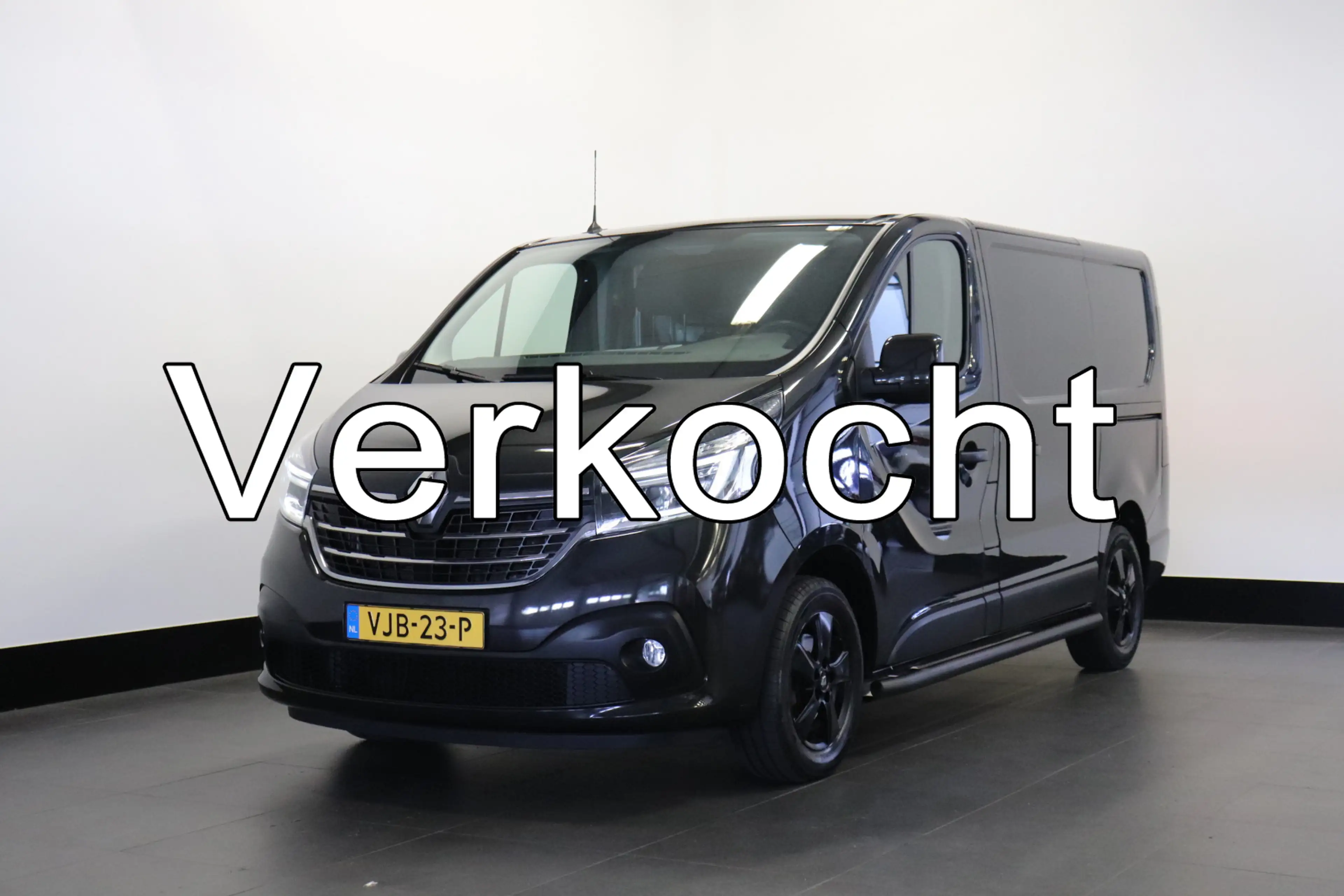 Renault Trafic 2.0 dCi 120PK EURO 6 - Airco - Cruise - PDC - 2x S