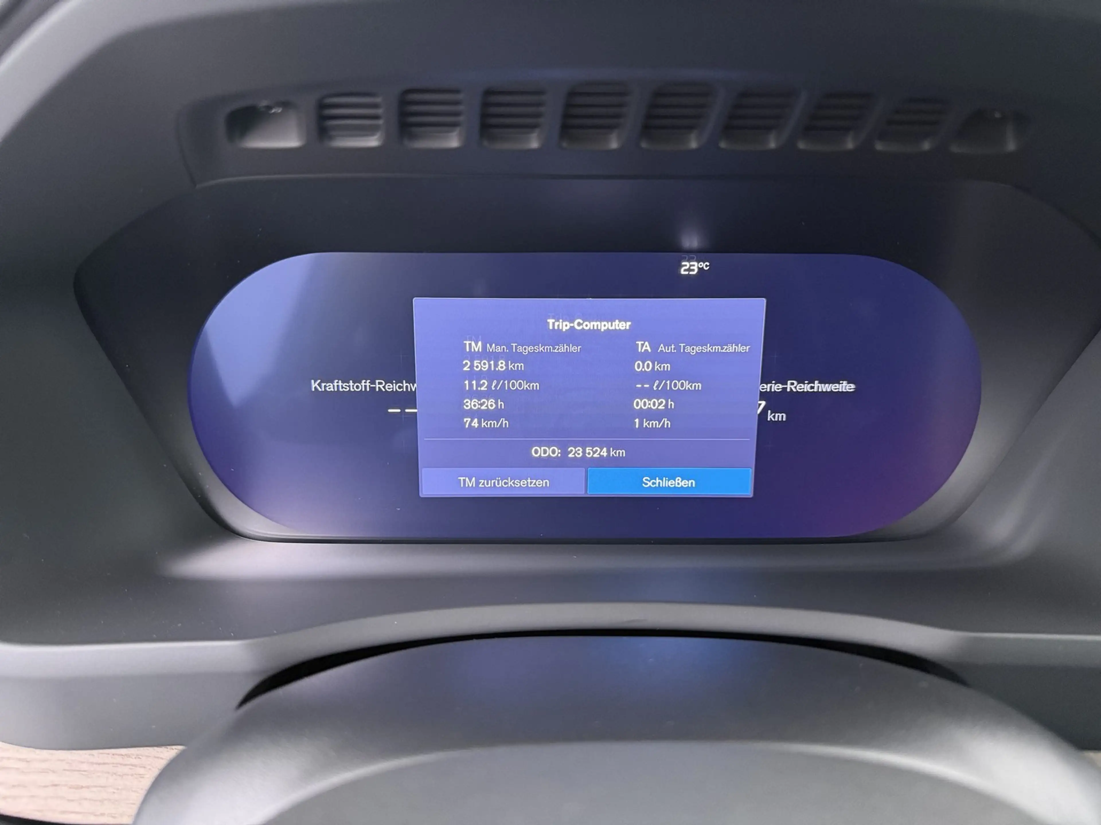 Volvo XC90 T8 Plus Dark Plug-In Hybrid AWD MATRIX-LED — photo 15