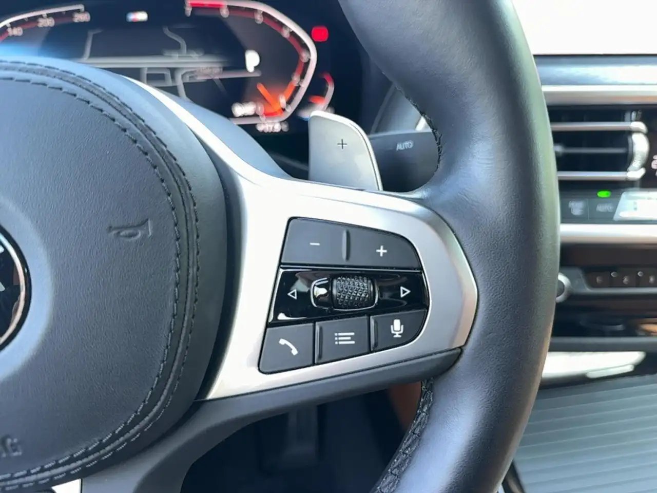 BMW X4 снимка BMW X4