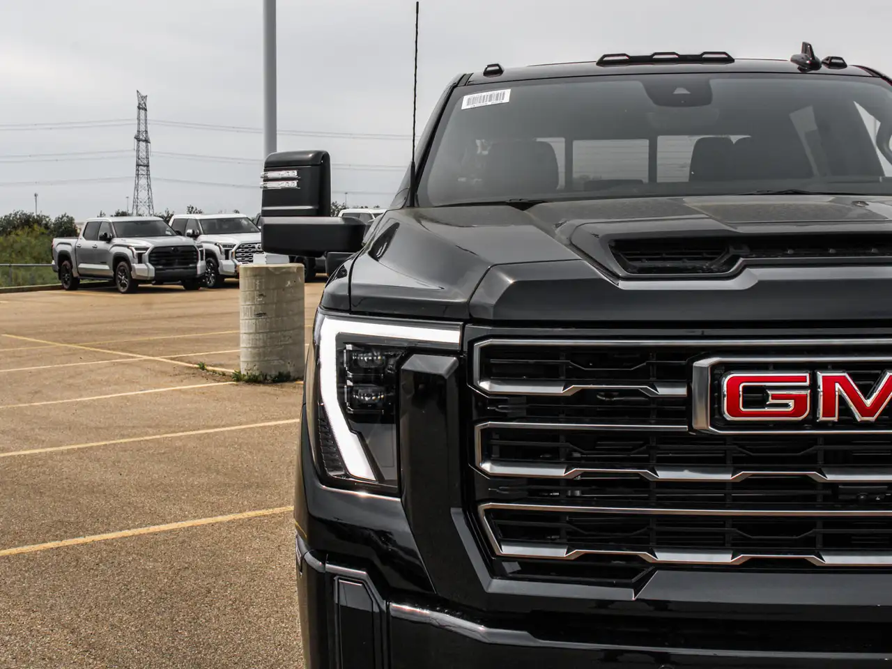 GMC Sierra 3500HD photo GMC Sierra 3500HD
